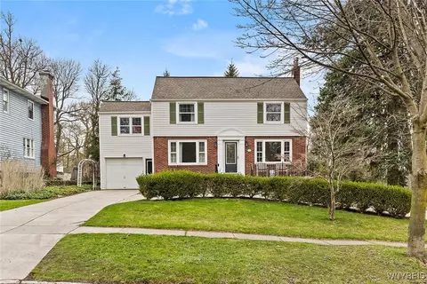 220 Burroughs Dr, Amherst, NY 14226