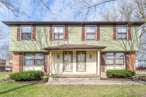 5874 Mckinley Pkwy, Hamburg, NY 14075