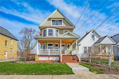 952 Vanderbilt Ave, Niagara Falls, NY 14305