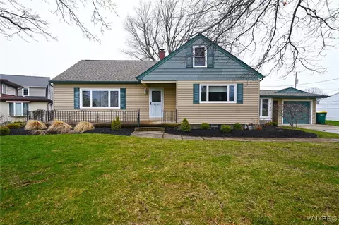 4796 Mount Vernon Blvd, Hamburg, NY 14075