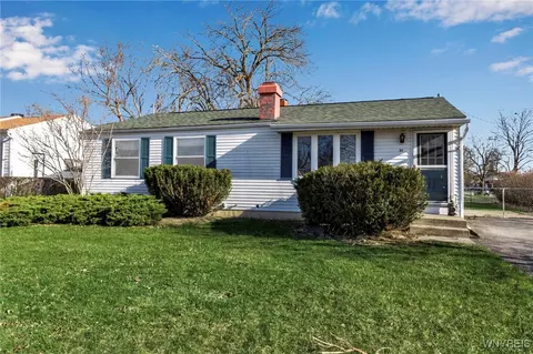 58 Dubonnet Dr, Depew, NY 14043