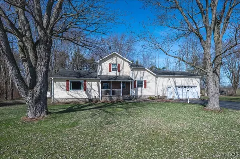 7636 Greenbush Rd, Newstead, NY 14001
