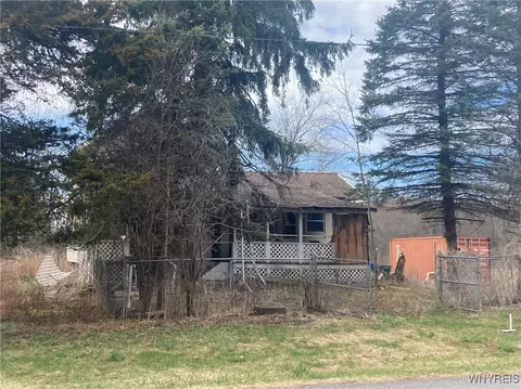 2096 Lonnon Rd, Somerset, NY 14012