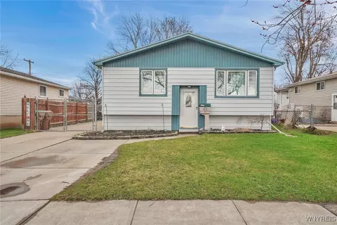 41 John Brian Ln, Cheektowaga, NY 14227