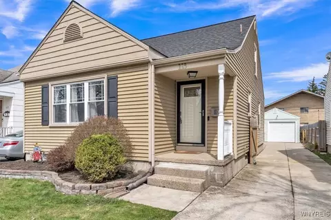 113 Brinton St, Buffalo, NY 14214