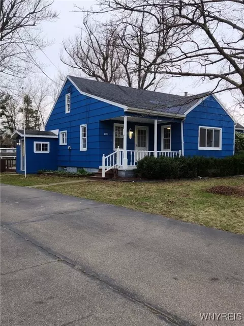 8491 N Main St, Evans, NY 14006