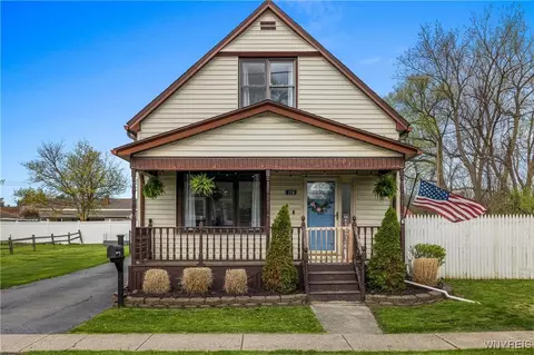 178 Kennedy Rd, Cheektowaga, NY 14227
