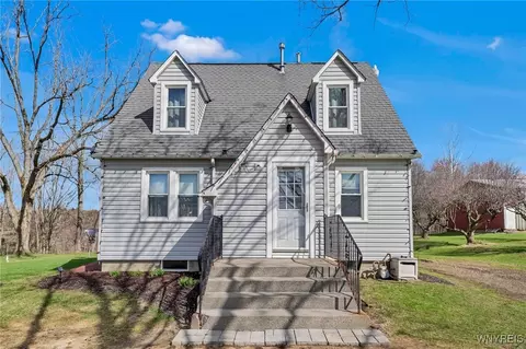 3004 Lenox Rd, Collins, NY 14034