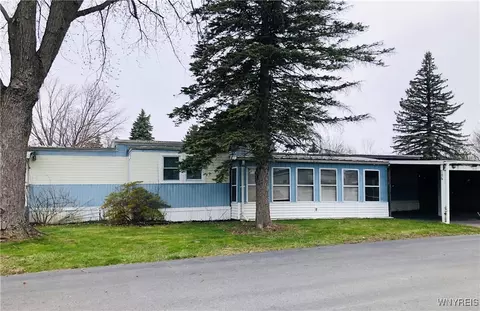 6035 S Transit Apt 106 Rd, Lockport, NY 14094