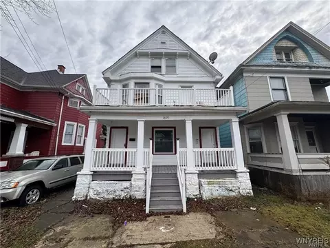 1825 Pierce Ave, Niagara Falls, NY 14301