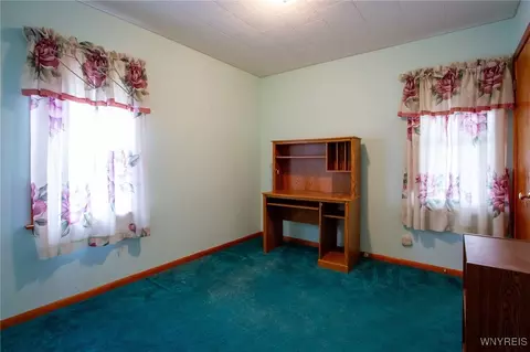 Bedroom - 257 Westgate Rd, Kenmore, NY 14217 photo 1 of 6