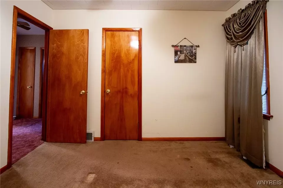 Bedroom - 257 Westgate Rd, Kenmore, NY 14217 photo 3 of 6