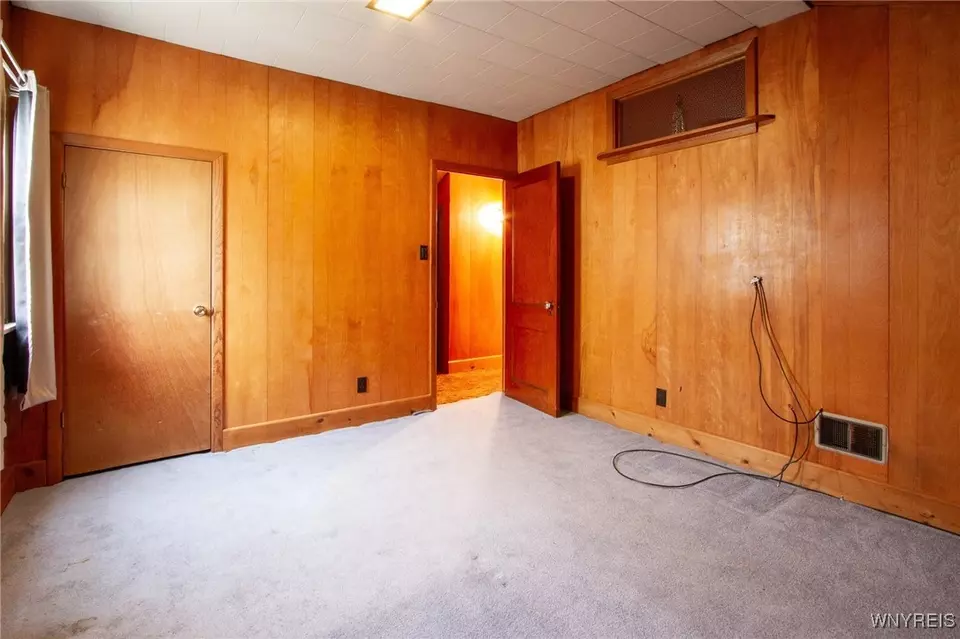 Bedroom - 257 Westgate Rd, Kenmore, NY 14217 photo 6 of 6