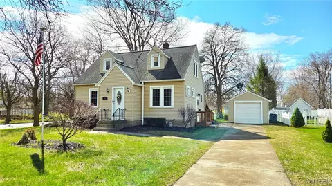 290 Warner Ave, North Tonawanda, NY 14120