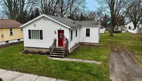 15 Chase Park, Batavia, NY 14020