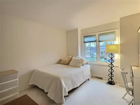 Bedroom - 8 Eagles Trce, Amherst, NY 14221 photo 5 of 6