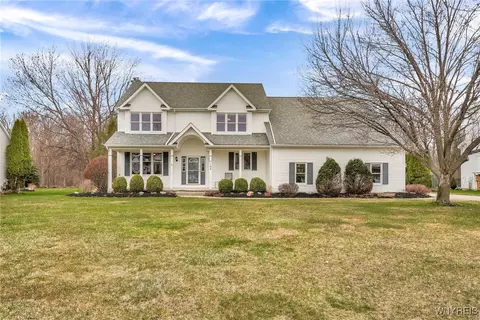 7164 Pendale Cir, Pendleton, NY 14120