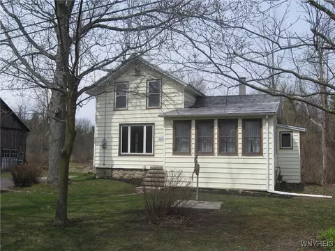 3821 Pearl Street Rd, Batavia, NY 14020