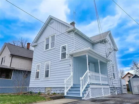 213 81st St, Niagara Falls, NY 14304