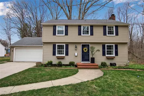 96 Eddy Ln, Orchard Park, NY 14127
