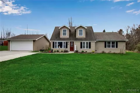 1081 Church Rd, Evans, NY 14006