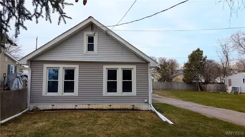 3097 Seaford, Hamburg, NY 14075