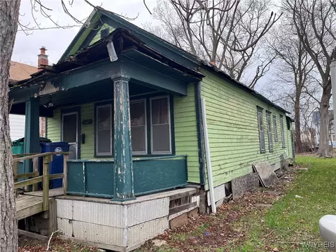 1362 Michigan Ave, Niagara Falls, NY 14305