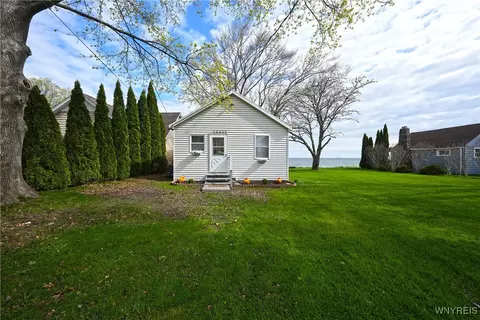 16051 Lomond Shr W, Kendall, NY 14476