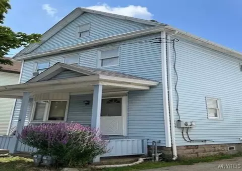 58 Muskingum St, Depew, NY 14043
