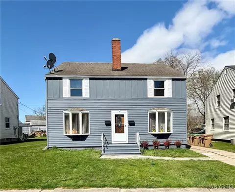 24 Garden Rd, Cheektowaga, NY 14225