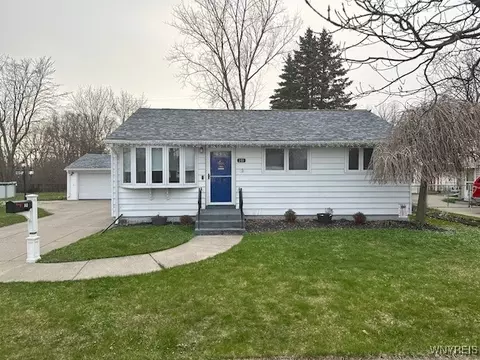 140 Medina St, Cheektowaga, NY 14206
