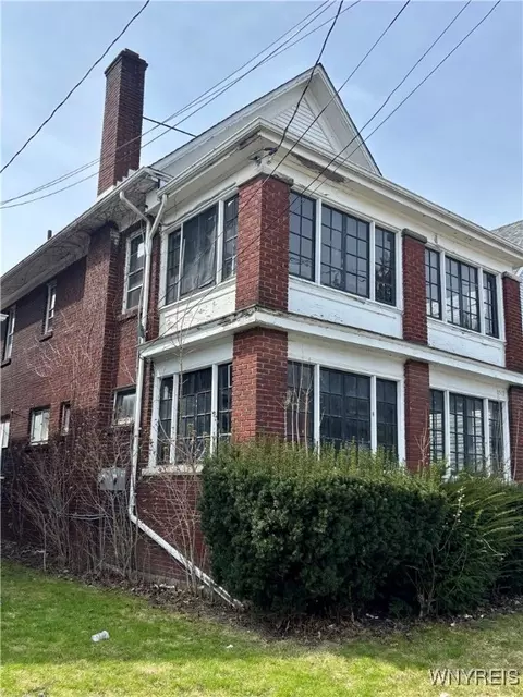 1519 Whitney Ave, Niagara Falls, NY 14301