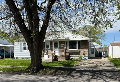 1266 91st St, Niagara Falls, NY 14304