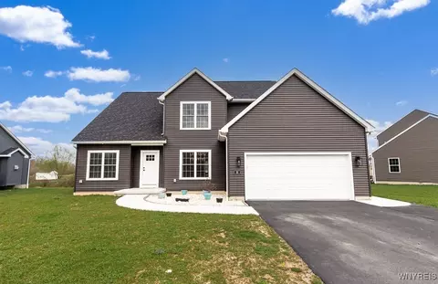 35 Windham Ct, Grand Island, NY 14072