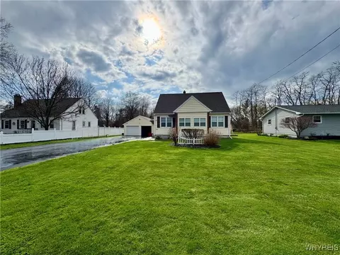 1432 Quaker Rd, Somerset, NY 14012