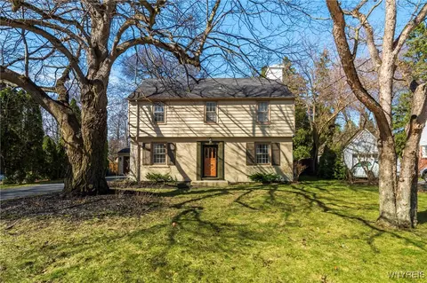 91 Lincoln Ave, Lockport, NY 14094