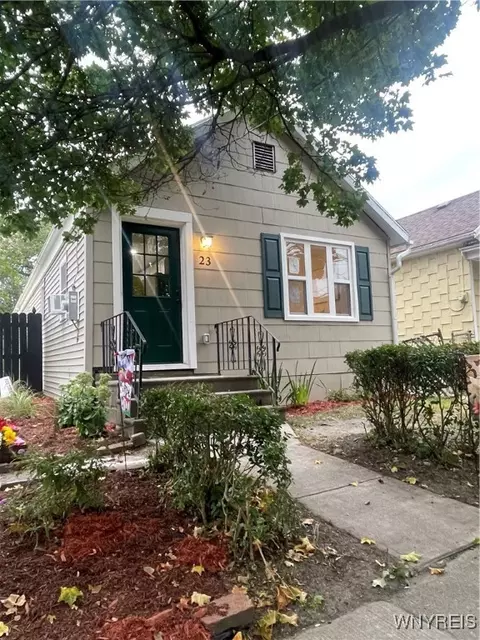 23 Lord St, Buffalo, NY 14210