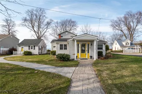 2115 Lake Rd, Porter, NY 14174