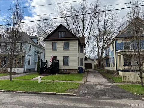 141 Spalding St, Lockport, NY 14094