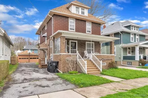 86 Harriet St, Tonawanda, NY 14150