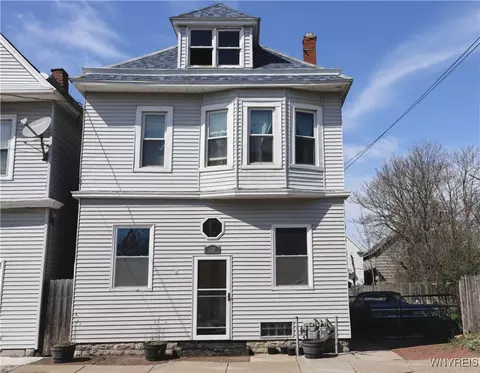 80 Gladstone St, Buffalo, NY 14207
