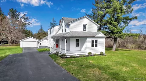 1000 N Davis Rd, Elma, NY 14059