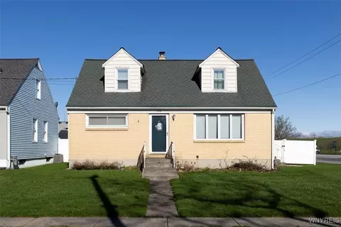 174 Dirkson Ave, West Seneca, NY 14224