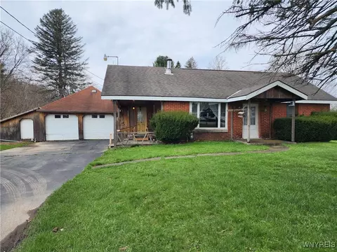 9945 Route 16, Delevan, NY 14042