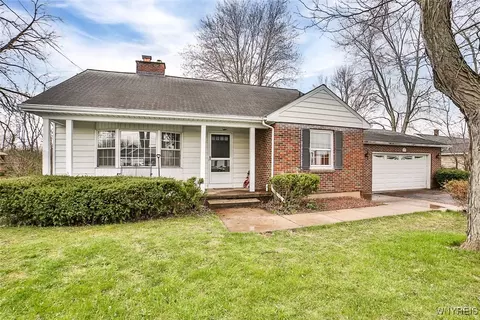 2370 Niagara Rd, Wheatfield, NY 14304