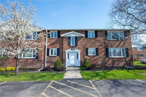 1011 Reserve Rd #7, West Seneca, NY 14224