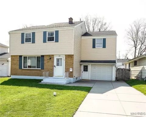 207 Brookside Dr, Buffalo, NY 14220