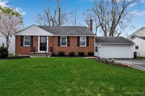 134 Parkledge Dr, Amherst, NY 14226
