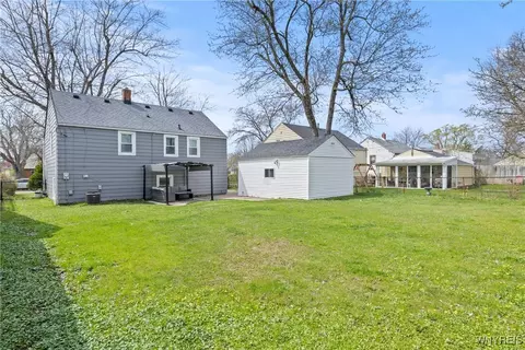 Exterior - 227 Kettering Dr, Buffalo, NY 14223 photo 4 of 6