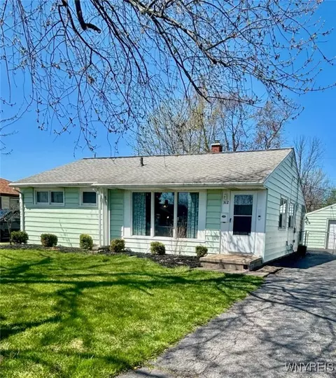 312 Darlington Dr, Buffalo, NY 14223
